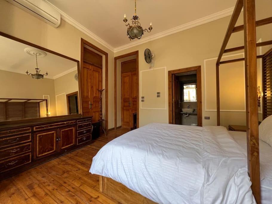 Authentic 3Br Apartment In Downtown, Каїр Екстер'єр фото